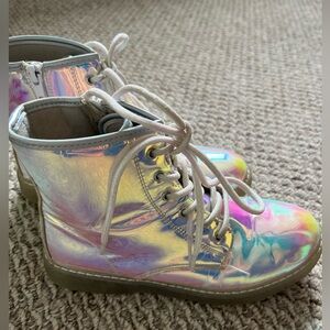 Girls Iridescent Look Boots